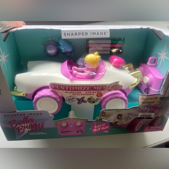 Sharper Image Bella Buggy RC
Customizable Racer - Picture 11 of 14